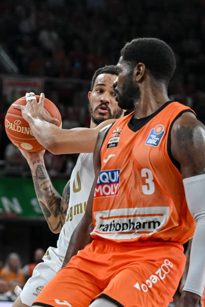 重建期间球 重建期间球